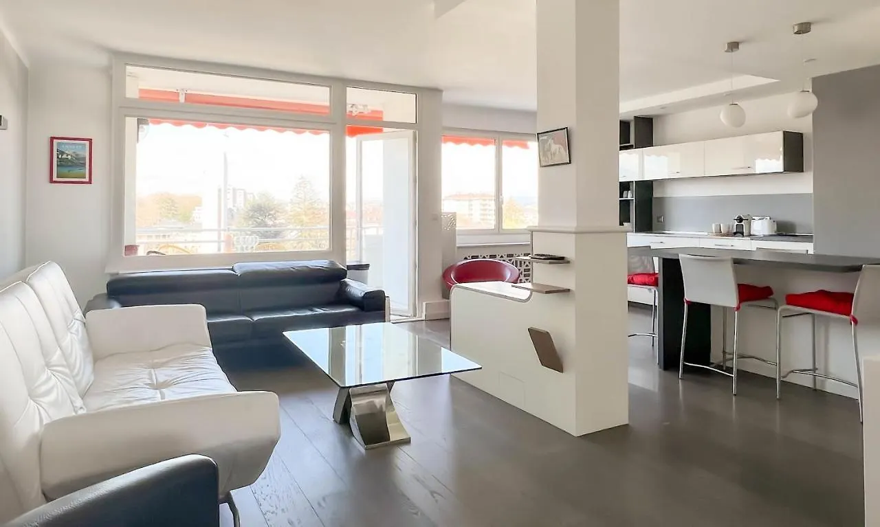 Penthouse Vue Incroyable Lac Et Montagnes Annecy 0*,  France